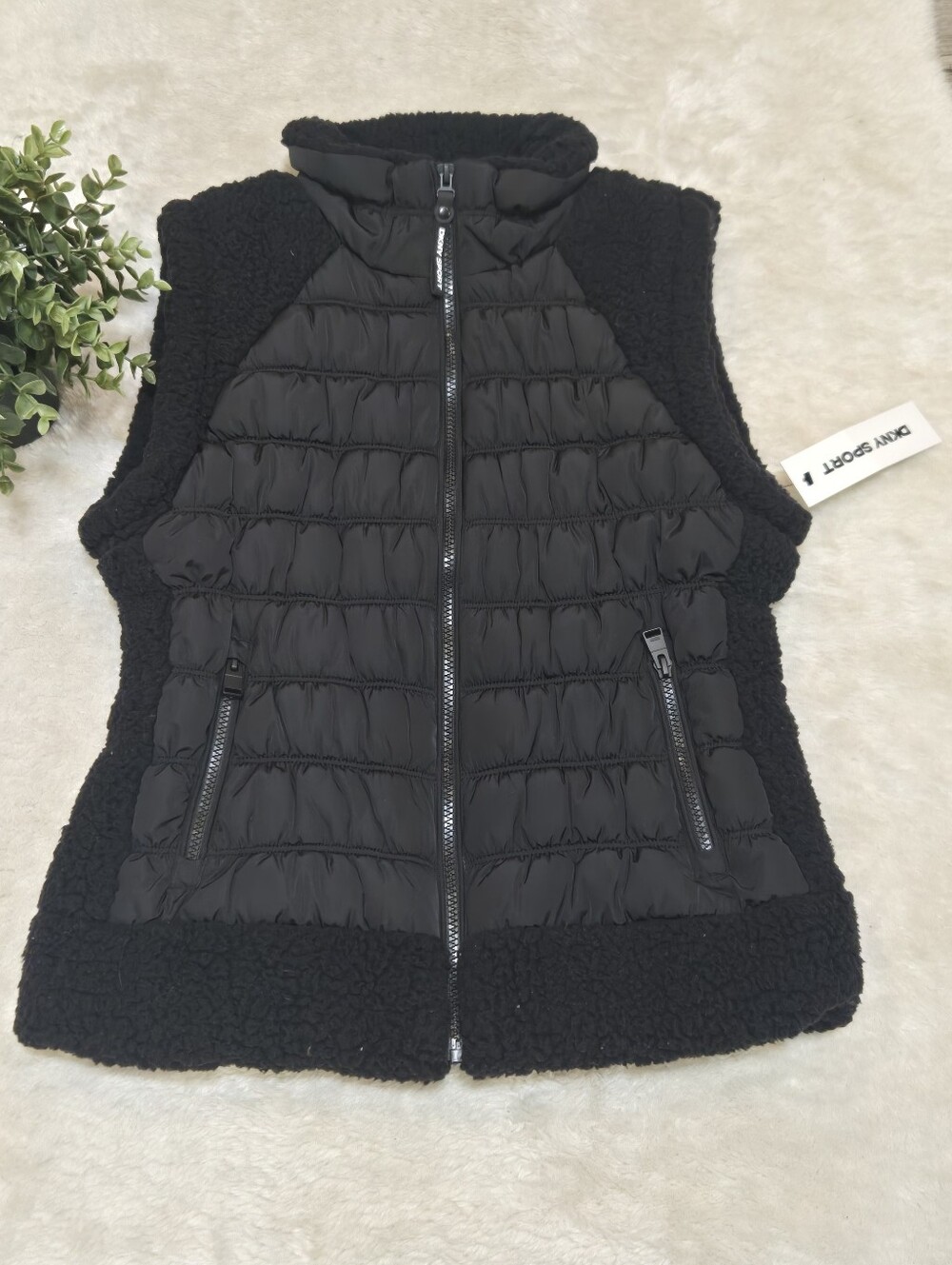 DKNY Sport Black Quilted Sherpa Preppy Gorpcore Mixed Media Puffer Vest, M NWT